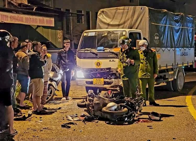 Vụ tai nạn khiến hai nữ sinh thương vong. Ảnh CTV Vụ tai nạn khiến hai nữ sinh thương vong. Ảnh CTV
