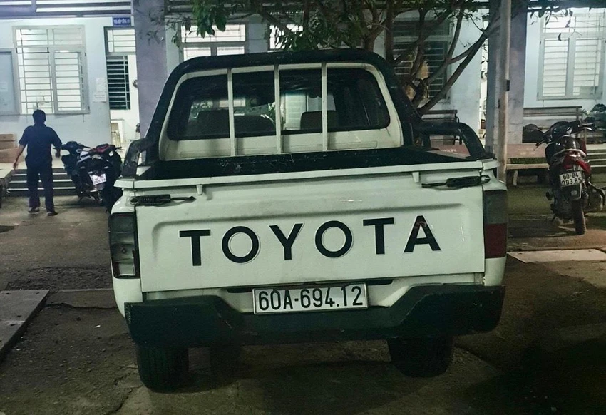 Chiếc ô tô bán tải bị Nguyễn Quang Hiếu trộm. Ảnh: CA Chiếc ô tô bán tải bị Nguyễn Quang Hiếu trộm. Ảnh: CA