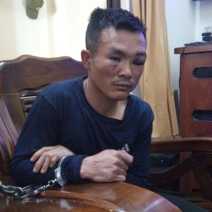 Đào Văn Chung bị bắt giữ vì có hành vi đánh công an. Ảnh: CACC