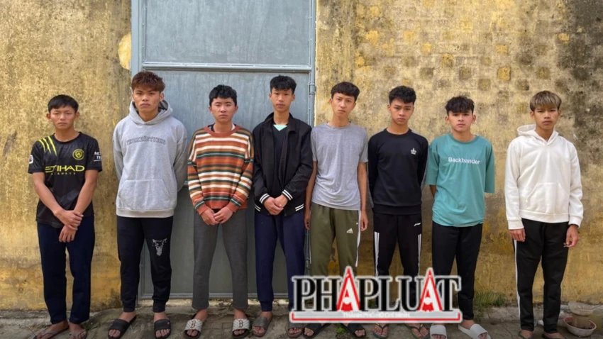 Bắt 10 thanh niên đuổi chém nhau trong đêm ở Lâm Đồng ảnh 1 Bắt 10 thanh niên đuổi chém nhau trong đêm ở Lâm Đồng ảnh 1