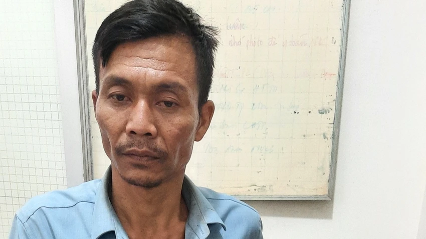 Sau khi trốn khỏi cơ sở cai nghiện ma túy bắt buộc, Dũng lẻn vào các tiệm tạp hóa để trộm tài sản. Ảnh: VÕ TÙNG
