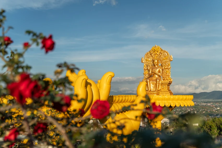 Biểu tượng Di Lặc theo phong cách Mật tông tại Samten Hills Dalat Biểu tượng Di Lặc theo phong cách Mật tông tại Samten Hills Dalat