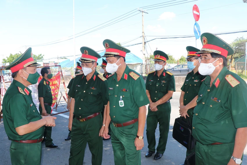 TP.HCM bắt đầu 2 tuần nghiêm ngặt, 'ai ở đâu ở yên đó' ảnh 3 TP.HCM bắt đầu 2 tuần nghiêm ngặt, 'ai ở đâu ở yên đó' ảnh 3