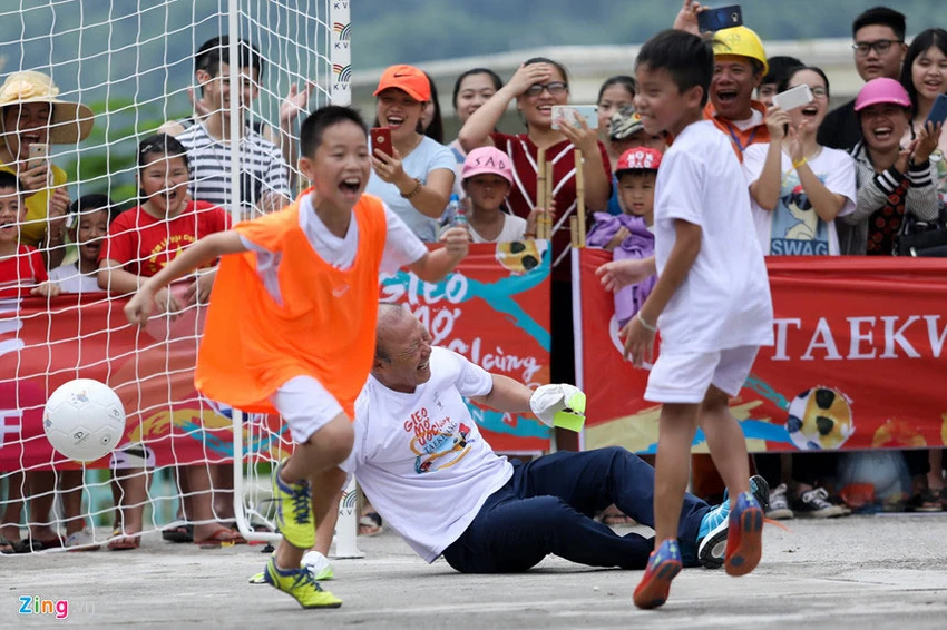 Thầy trò Park Hang-seo lan tỏa tinh thần Fair Play ảnh 2