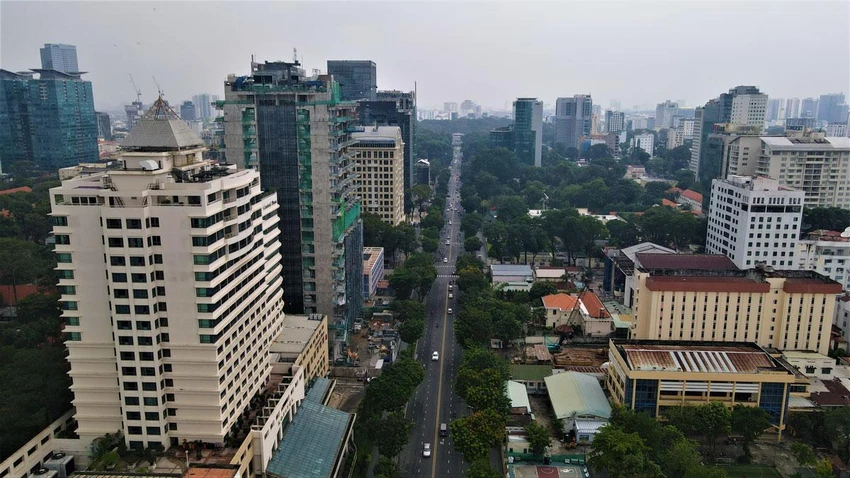Sau đấu giá, khu đất “vàng” 23 Lê Duẩn hiện được khai thác hiệu quả. Ảnh: MINH TÂM Sau đấu giá, khu đất “vàng” 23 Lê Duẩn hiện được khai thác hiệu quả. Ảnh: MINH TÂM