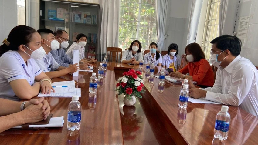 Đoàn giám sát của HĐND tỉnh Bà Rịa-Vũng Tàu làm việc tại Trạm y tế phường 5, TP Vũng Tàu. Ảnh: KH Đoàn giám sát của HĐND tỉnh Bà Rịa-Vũng Tàu làm việc tại Trạm y tế phường 5, TP Vũng Tàu. Ảnh: KH