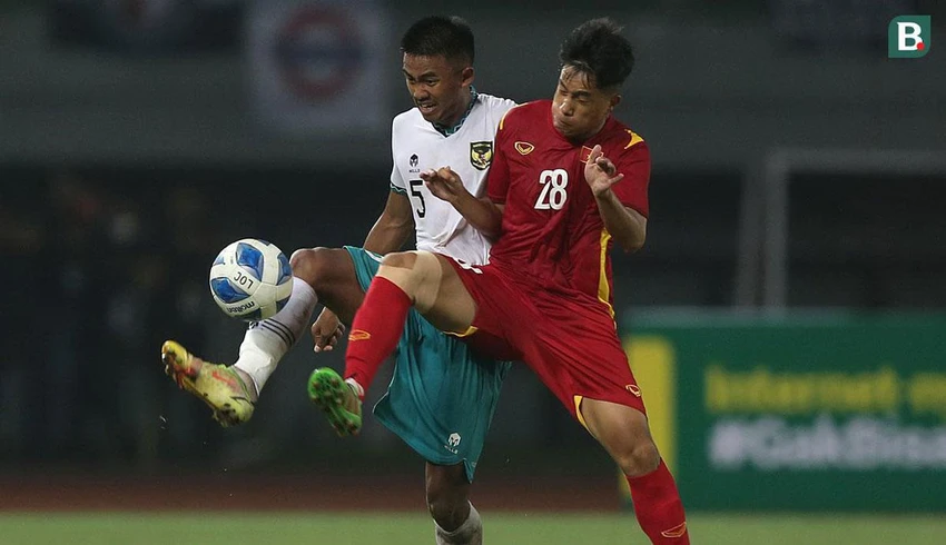 Dù chưa thua và đang nhất bảng nhưng hai trận cuối vòng bảng của U-19 Việt Nam đều gặp các đối thủ “xương”. Ảnh: CTP
