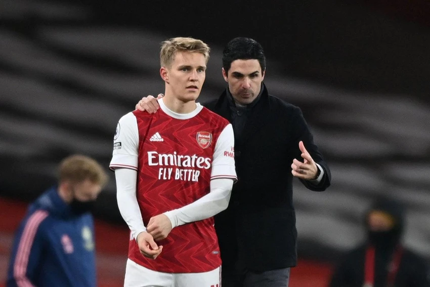 Đội trưởng mới 23 tuổi của Arsenal Martin Odegaard được HLV Arteta tin tưởng. Ảnh: GETTY IMAGES Đội trưởng mới 23 tuổi của Arsenal Martin Odegaard được HLV Arteta tin tưởng. Ảnh: GETTY IMAGES