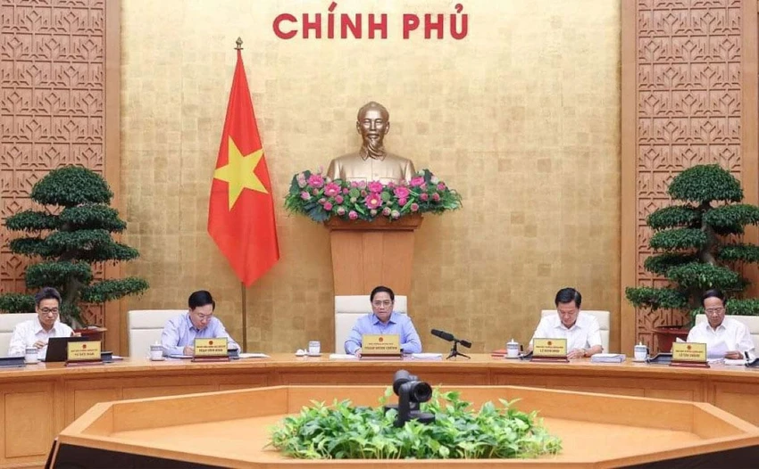 Chính phủ họp chuyên đề xây dựng pháp luật vào tháng 8-2022. Ảnh: VGP