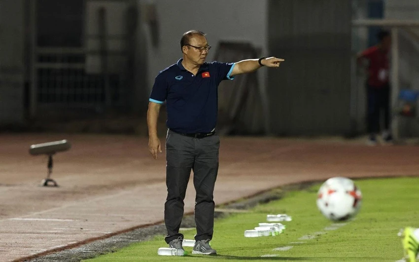 Ông Park sẽ chỉ ra đường vào chung kết AFF Cup 2022 cùng quyết tâm đánh bại người Thái. Ảnh: ANH PHƯƠNG Ông Park sẽ chỉ ra đường vào chung kết AFF Cup 2022 cùng quyết tâm đánh bại người Thái. Ảnh: ANH PHƯƠNG