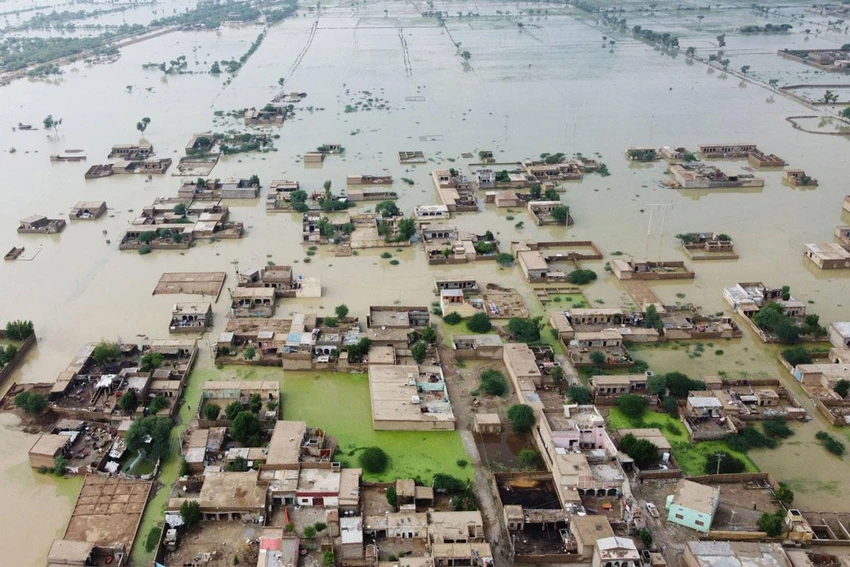 Một khu vực bị ngập nghiêm trọng ở tỉnh Balochistan, phía Nam Pakistan hôm 5-9. Ảnh: AFP Một khu vực bị ngập nghiêm trọng ở tỉnh Balochistan, phía Nam Pakistan hôm 5-9. Ảnh: AFP