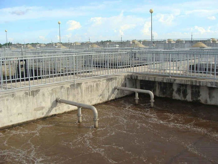 Nhà máy xử lý nước thải Bình Hưng (huyện Bình Chánh). Ảnh: NQ Nhà máy xử lý nước thải Bình Hưng (huyện Bình Chánh). Ảnh: NQ