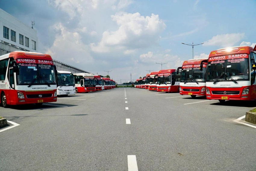 Khu vực bãi đậu xe ở Bến xe Miền Đông mới. Ảnh: BẢO PHƯƠNG Khu vực bãi đậu xe ở Bến xe Miền Đông mới. Ảnh: BẢO PHƯƠNG