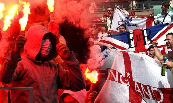 Hooligan để lại nhiều tai tiếng và cơ quan nội vụ Anh, Xứ Wales đã liệt kê danh sách 1.308 fan quậy phá để cấm đến Qatar. Ảnh: GETTY IMAGES Hooligan để lại nhiều tai tiếng và cơ quan nội vụ Anh, Xứ Wales đã liệt kê danh sách 1.308 fan quậy phá để cấm đến Qatar. Ảnh: GETTY IMAGES