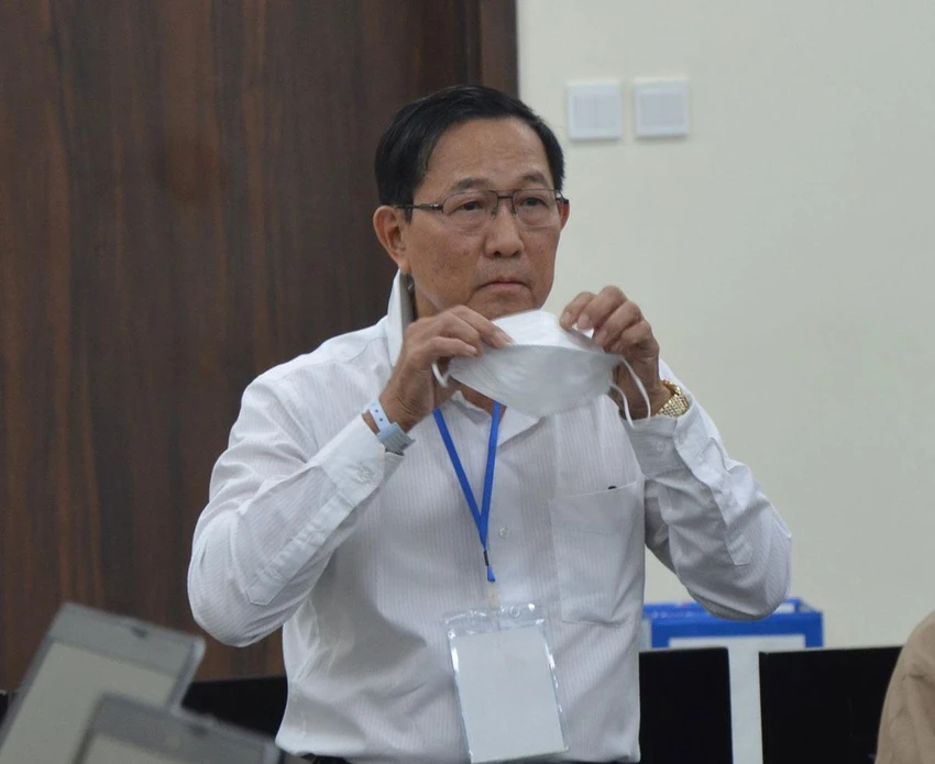 Cựu thứ trưởng Cao Minh Quang tại phiên tòa ngày 21-11. Ảnh: UYÊN TRANG Cựu thứ trưởng Cao Minh Quang tại phiên tòa ngày 21-11. Ảnh: UYÊN TRANG