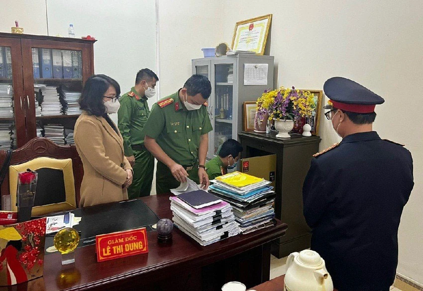 Bị cáo Lê Thị Dung thời điểm bị bắt. Ảnh: CA