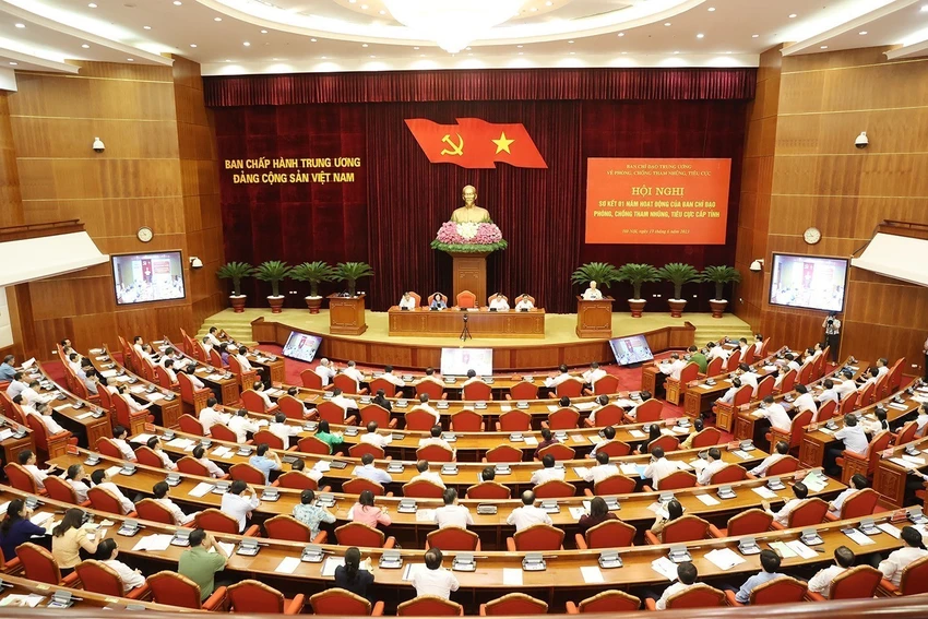 Quy định 114 đã nhận diện rõ các biểu hiện tham nhũng, tiêu cực trong công tác cán bộ. Trong ảnh: Hội nghị sơ kết một năm hoạt động của BCĐ cấp tỉnh về phòng, chống tham nhũng, tiêu cực. Ảnh: TTXVN