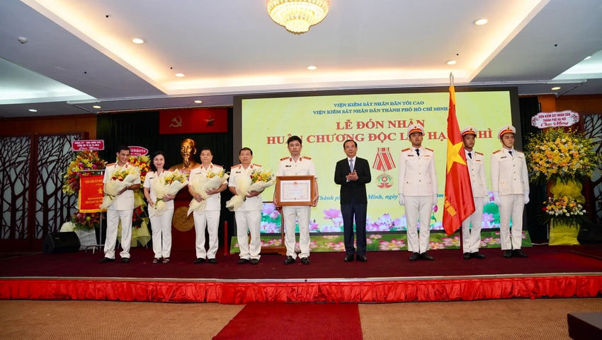 chống oan sai