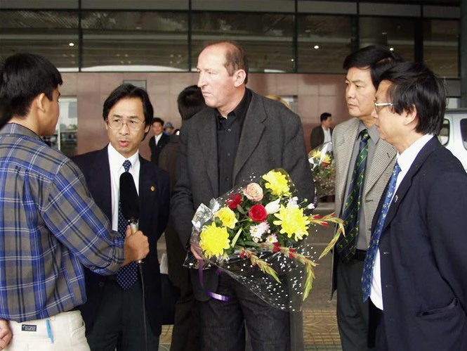 1_15_BAICHINH_VFF_khongsathai_Troussier_990_2h.jpg