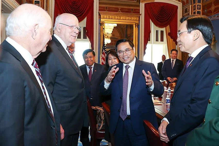 Thủ tướng Phạm Minh Chính gặp thượng nghị sĩ Patrick Leahy và một số nghị sĩ Mỹ. Ảnh: TTXVN Thủ tướng Phạm Minh Chính gặp thượng nghị sĩ Patrick Leahy và một số nghị sĩ Mỹ. Ảnh: TTXVN