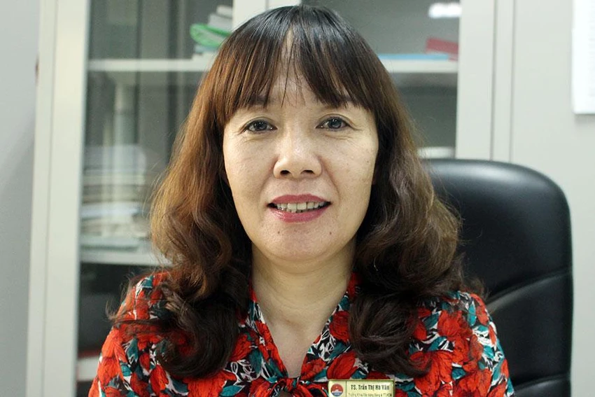 TS Trần Thị Hà Vân, Trưởng Khoa xây dựng Đảng, Học viện Cán bộ TP.HCM TS Trần Thị Hà Vân, Trưởng Khoa xây dựng Đảng, Học viện Cán bộ TP.HCM