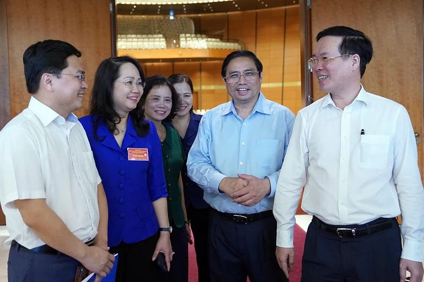 Thủ tướng Phạm Minh Chính, Thường trực Ban bí thư Võ Văn Thưởng cùng các đại biểu tham dự tại hội nghị. Ảnh: HOÀNG HẢI Thủ tướng Phạm Minh Chính, Thường trực Ban bí thư Võ Văn Thưởng cùng các đại biểu tham dự tại hội nghị. Ảnh: HOÀNG HẢI