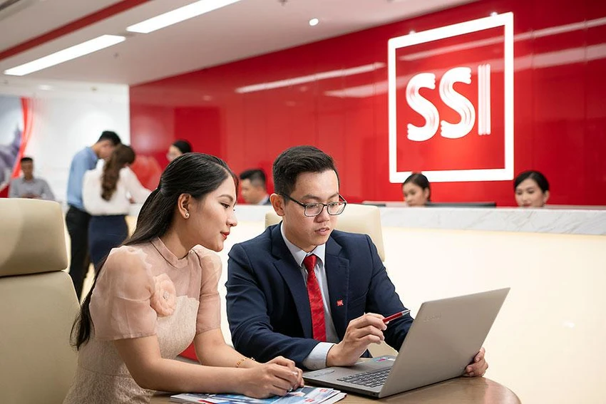 Có thể kỳ vọng chứng khoán Việt Nam sẽ phục hồi mạnh mẽ một khi Fed nới lỏng việc tăng lãi suất. Ảnh minh họa: PHƯƠNG MINH Có thể kỳ vọng chứng khoán Việt Nam sẽ phục hồi mạnh mẽ một khi Fed nới lỏng việc tăng lãi suất. Ảnh minh họa: PHƯƠNG MINH