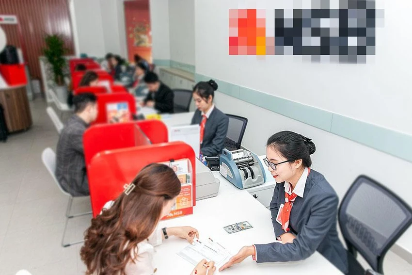 Nhiều ngân hàng bắt đầu cho phép khách hàng được rút một phần tiền gửi trước hạn. Ảnh: TL Nhiều ngân hàng bắt đầu cho phép khách hàng được rút một phần tiền gửi trước hạn. Ảnh: TL