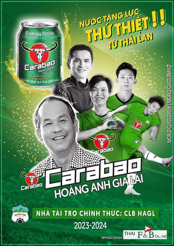 Hình ảnh và logo quảng bá nước tăng lực Carabao này của HA Gia Lai bị VPF “tuýt còi” vì “đụng hàng” nước tăng lực Night Wolf của nhà tài trợ V-League.