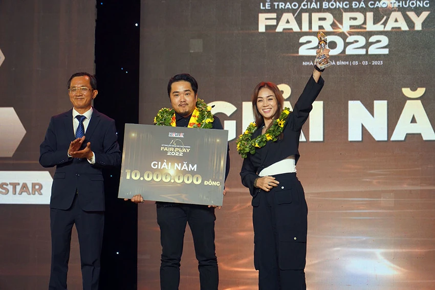 Giải năm Fair Play thuộc về nhóm cổ động viên VGS. Giải năm Fair Play thuộc về nhóm cổ động viên VGS.