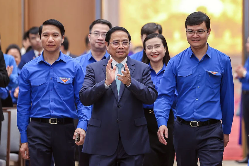 Thủ tướng Phạm Minh Chính cùng các đại biểu tham dự Hội nghị đối thoại với thanh niên năm 2023. Ảnh: VGP