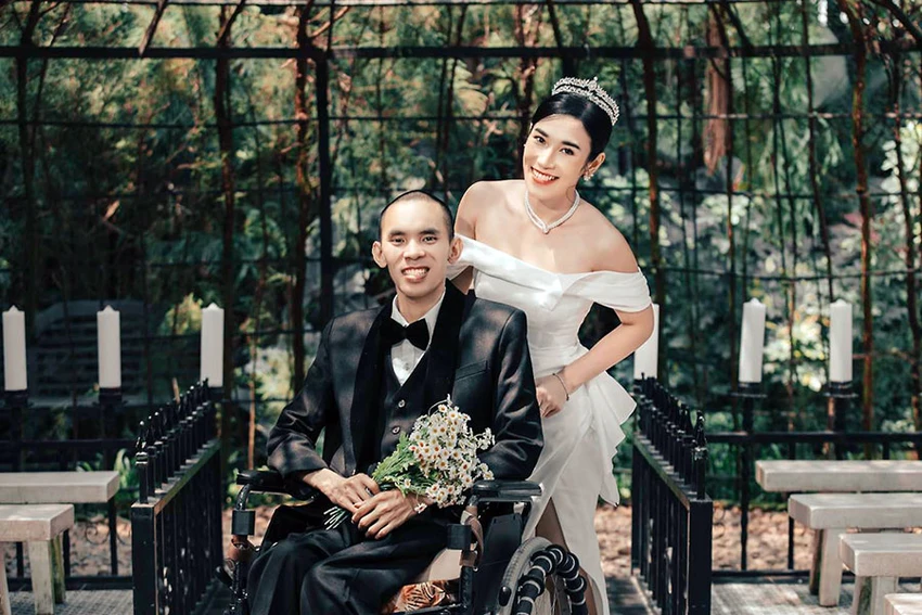 Anh Nguyễn Chánh Tín và chị Nguyễn Thủy Trúc là hình mẫu về tình yêu chân thành, đầy nghị lực giữa đời thường. Ảnh: NVCC Anh Nguyễn Chánh Tín và chị Nguyễn Thủy Trúc là hình mẫu về tình yêu chân thành, đầy nghị lực giữa đời thường. Ảnh: NVCC