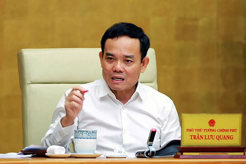 Phó Thủ tướng biểu dương các cơ quan chức năng đã kiềm chế, giảm cung, giảm cầu ma túy trong thời gian qua. Ảnh: VGP Phó Thủ tướng biểu dương các cơ quan chức năng đã kiềm chế, giảm cung, giảm cầu ma túy trong thời gian qua. Ảnh: VGP