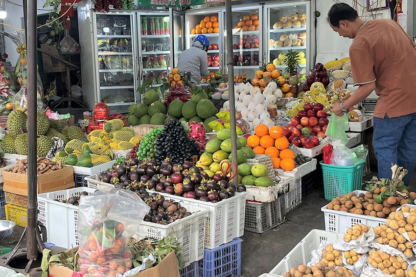 Các chuyên gia cho rằng nông sản Việt cần hướng tới kinh tế xanh, nông nghiệp xanh để đáp ứng các tiêu chuẩn xuất khẩu trong tương lai. Ảnh: T.UYÊN Các chuyên gia cho rằng nông sản Việt cần hướng tới kinh tế xanh, nông nghiệp xanh để đáp ứng các tiêu chuẩn xuất khẩu trong tương lai. Ảnh: T.UYÊN