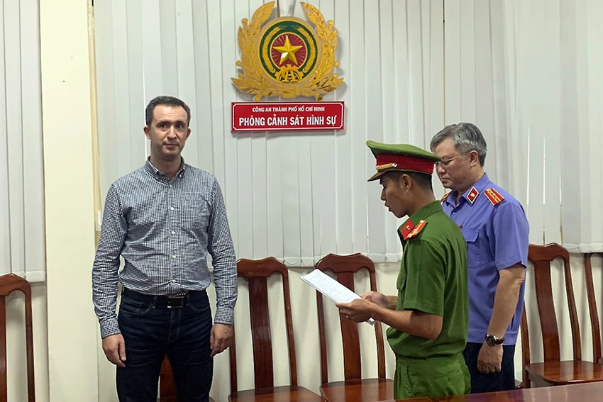 Maksim Zubkov bị công an khởi tố, bắt giam. Ảnh: NGUYỄN TÂN Maksim Zubkov bị công an khởi tố, bắt giam. Ảnh: NGUYỄN TÂN