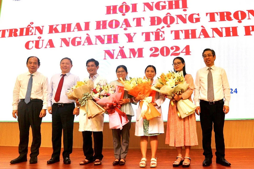 p13-thongtim2-965.jpg