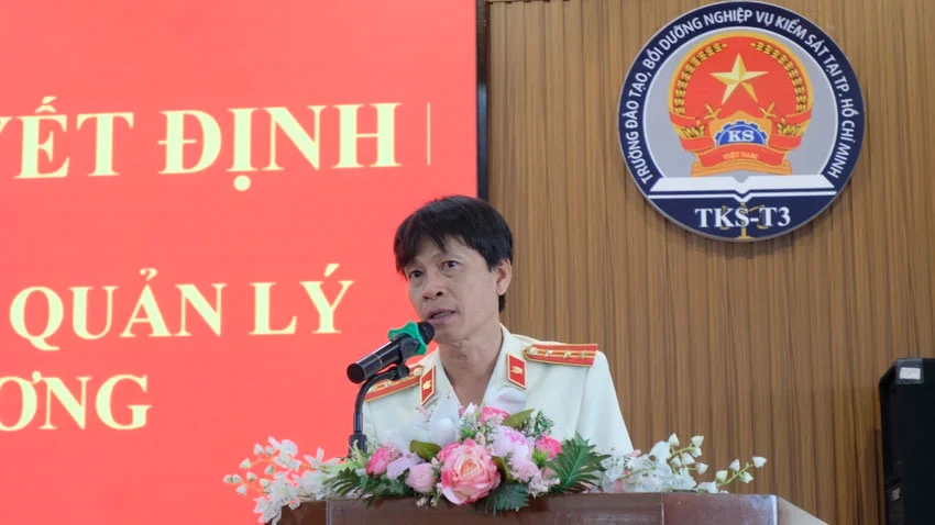 Ông VÕ VĂN TÀI, Trưởng khoa Lý luận cơ bản và Pháp luật quốc tế, Phân hiệu Trường ĐH Kiểm sát tại TP.HCM