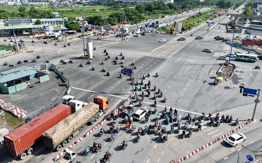 NÚT-GIAO-AN-PHÚ.jpg