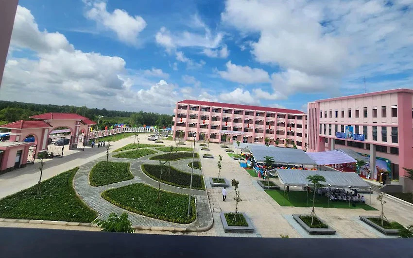 P23_CUM-KHAI-GIAING-TRUONG-BINH-lOI.jpg
