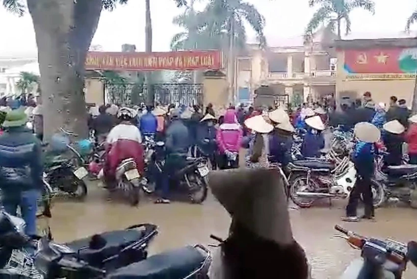 Bãi miễn chức chủ tịch HĐND xã Đồng Tâm của bà Lan ảnh 2 Bãi miễn chức chủ tịch HĐND xã Đồng Tâm của bà Lan ảnh 2