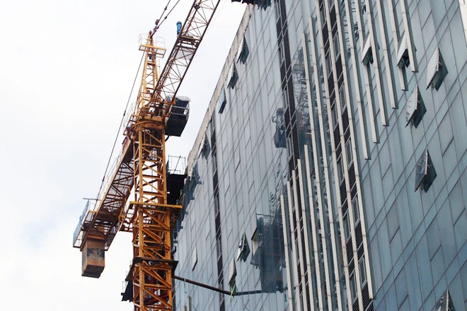 Hà Nội chính thức phá dỡ tầng 18 nhà 8B Lê Trực ảnh 1