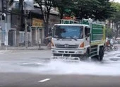 Hà Nội duyệt chi hơn 114 tỉ đồng rửa đường ngày nắng nóng