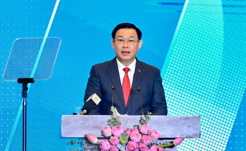 10 năm tới, thu nhập người dân Hà Nội đạt 14.000 USD người/năm ảnh 1