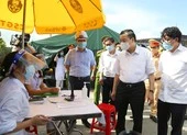 Chủ tịch Hà Nội: Không để ùn tắc ở chốt kiểm soát COVID-19 