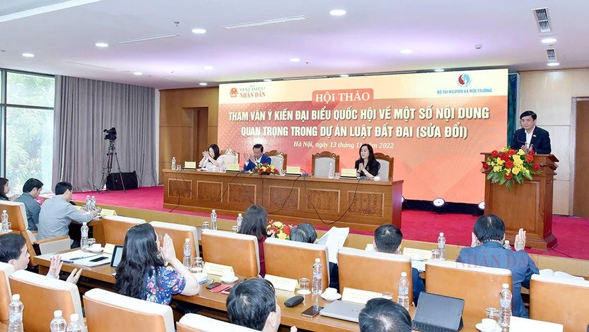 Quang cảnh Hội thảo tham vấn ý kiến ĐBQH về một số nội dung quan trọng trong dự án Luật Đất đai (sửa đổi). Ảnh: Trọng Phú Luật Đất đai sửa đổi
