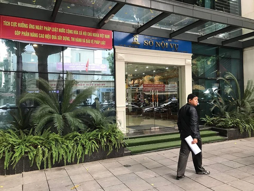Sở Nội vụ Hà Nội địa chỉ tại số 18 - Lê Thánh Tông (quận Hoàn Kiếm, TP Hà Nội). Ảnh: TRỌNG PHÚ Sở Nội vụ Hà Nội địa chỉ tại số 18 - Lê Thánh Tông (quận Hoàn Kiếm, TP Hà Nội). Ảnh: TRỌNG PHÚ