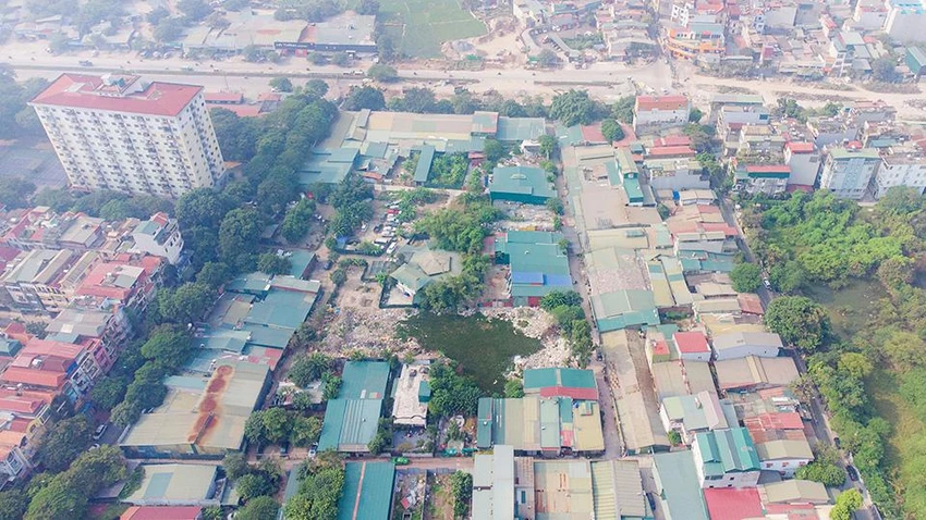 Hiện trạng lấn chiếm, xây dựng trái phép tại Đầm Bông vào tháng 12-2022 Ảnh: Trọng Phú Hiện trạng lấn chiếm, xây dựng trái phép tại Đầm Bông vào tháng 12-2022 Ảnh: Trọng Phú