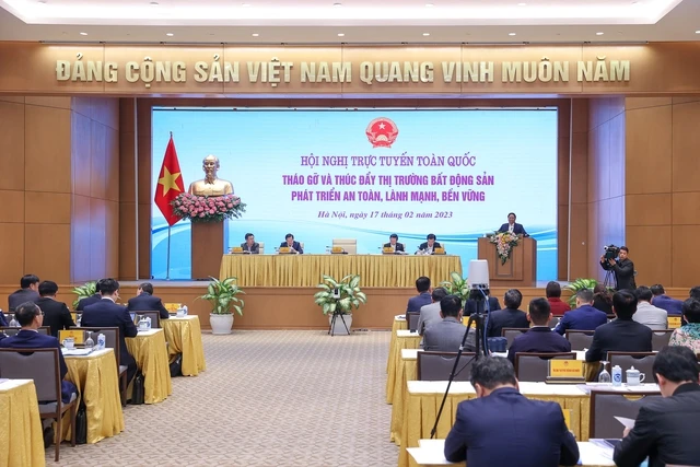 Hội nghị trực tuyến toàn quốc “Tháo gỡ khó và thúc đẩy thị trường bất động sản phát triển an toàn, lành mạnh, bền vững” diễn ra sáng nay 17-2. Ảnh: VPG Hội nghị trực tuyến toàn quốc “Tháo gỡ khó và thúc đẩy thị trường bất động sản phát triển an toàn, lành mạnh, bền vững” diễn ra sáng nay 17-2. Ảnh: VPG