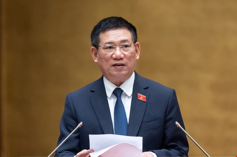Bộ trưởng Bộ Tài chính Hồ Đức Phớc. Bộ trưởng Bộ Tài chính Hồ Đức Phớc.
