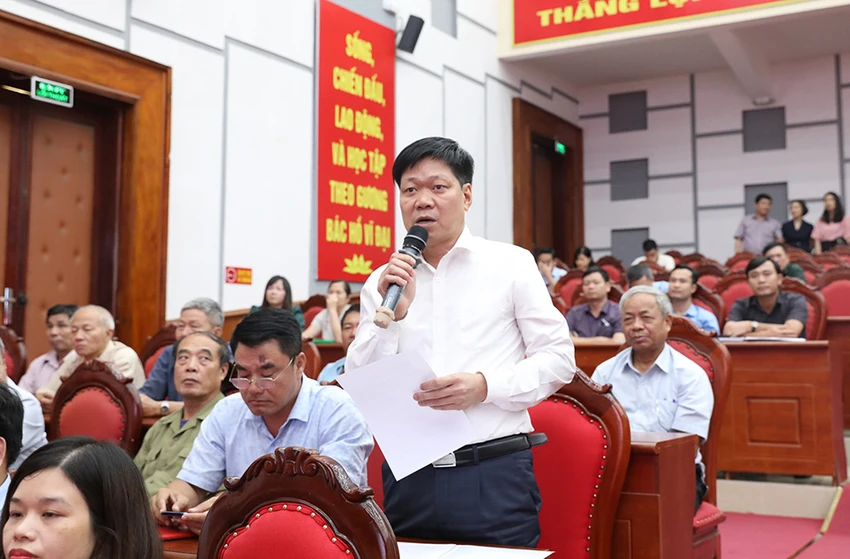 Cử tri Phạm Anh Tuấn, thị trấn Quang Minh, Mê Linh, Hà Nội (Ảnh: TP) Cử tri Phạm Anh Tuấn, thị trấn Quang Minh, Mê Linh, Hà Nội (Ảnh: TP)